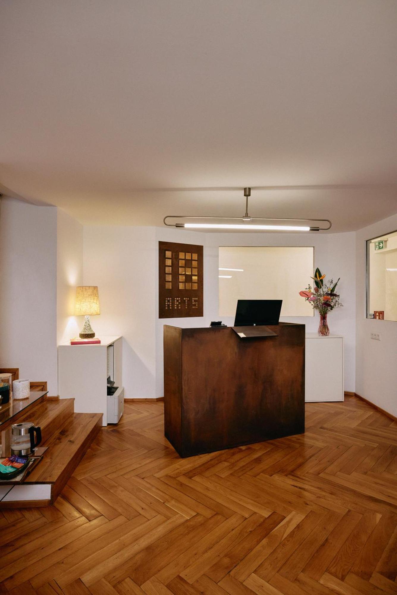 18Arts Hotel - Living In A Gallery! Colonia Exterior foto