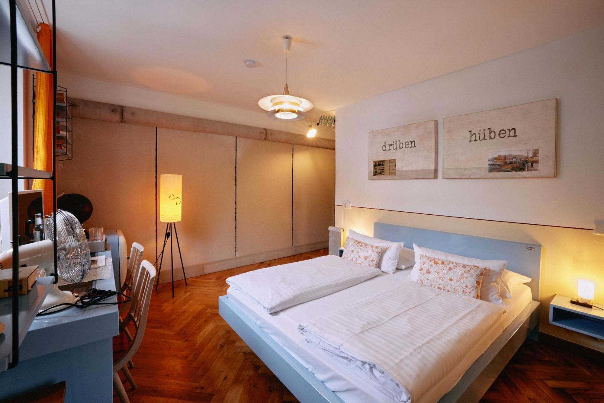 18Arts Hotel - Living In A Gallery! Colonia Exterior foto
